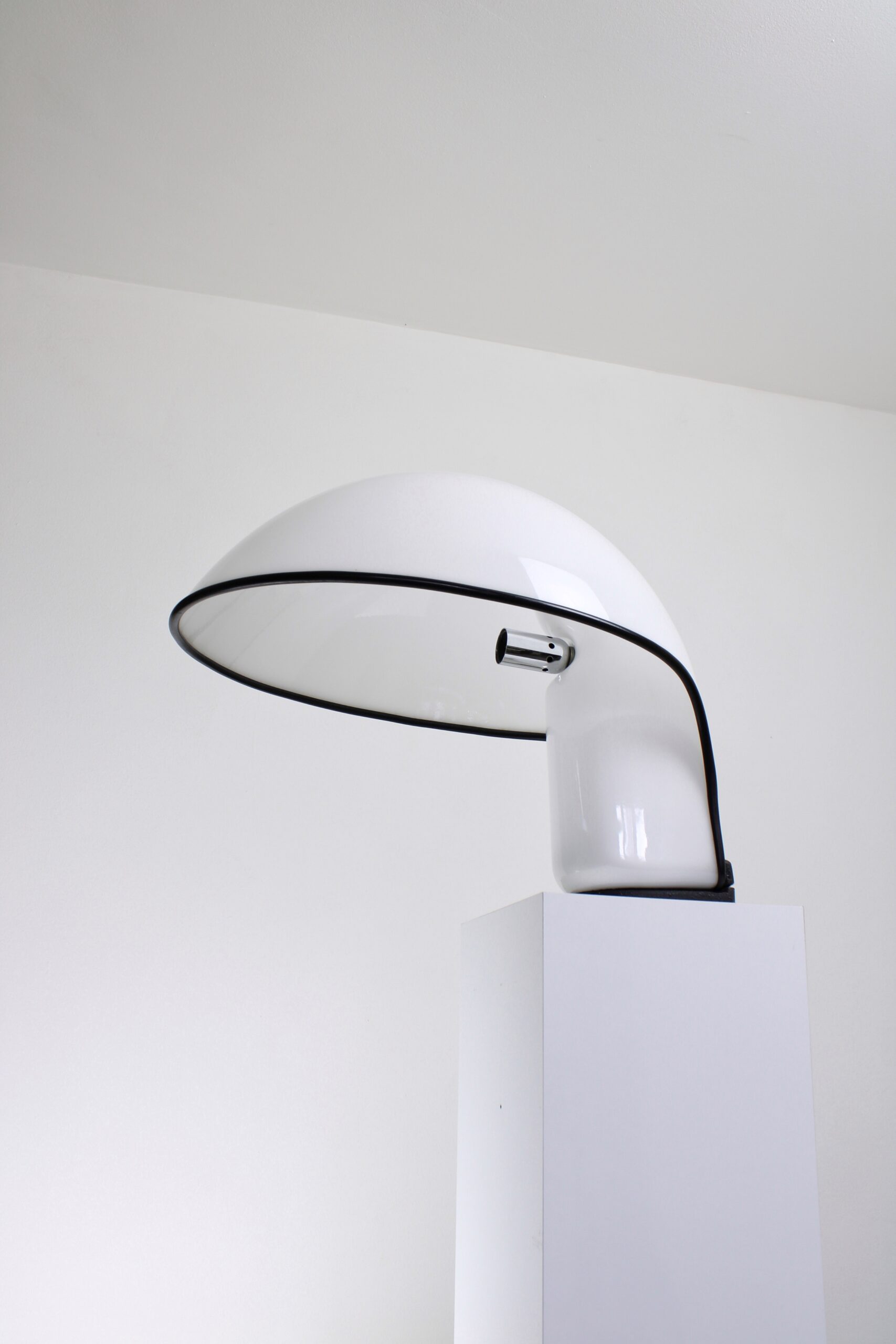 IMG_1805 Albanella table lamp by Guzzini | Storm Vintage